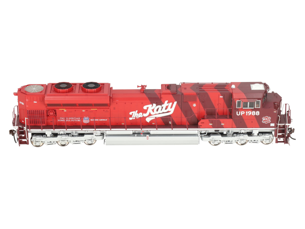 Athearn G68637 HO Union Pacific SD70ACe Diesel Locomotive #1988 w/DCC & Sound EX/Box