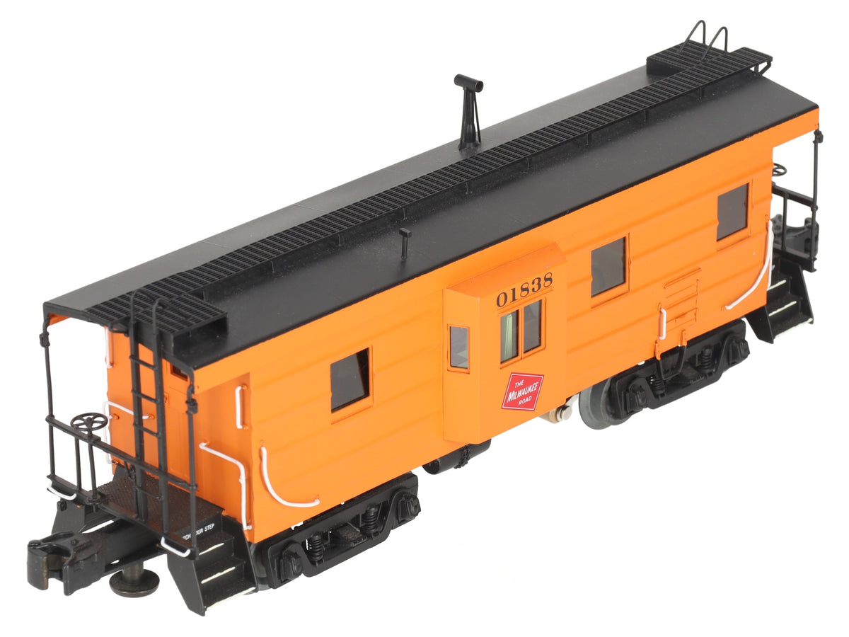 Weaver G2021L O BRASS Milwaukee Road Ribbed Side Brass Caboose #01838 (3-Rail) EX/Box