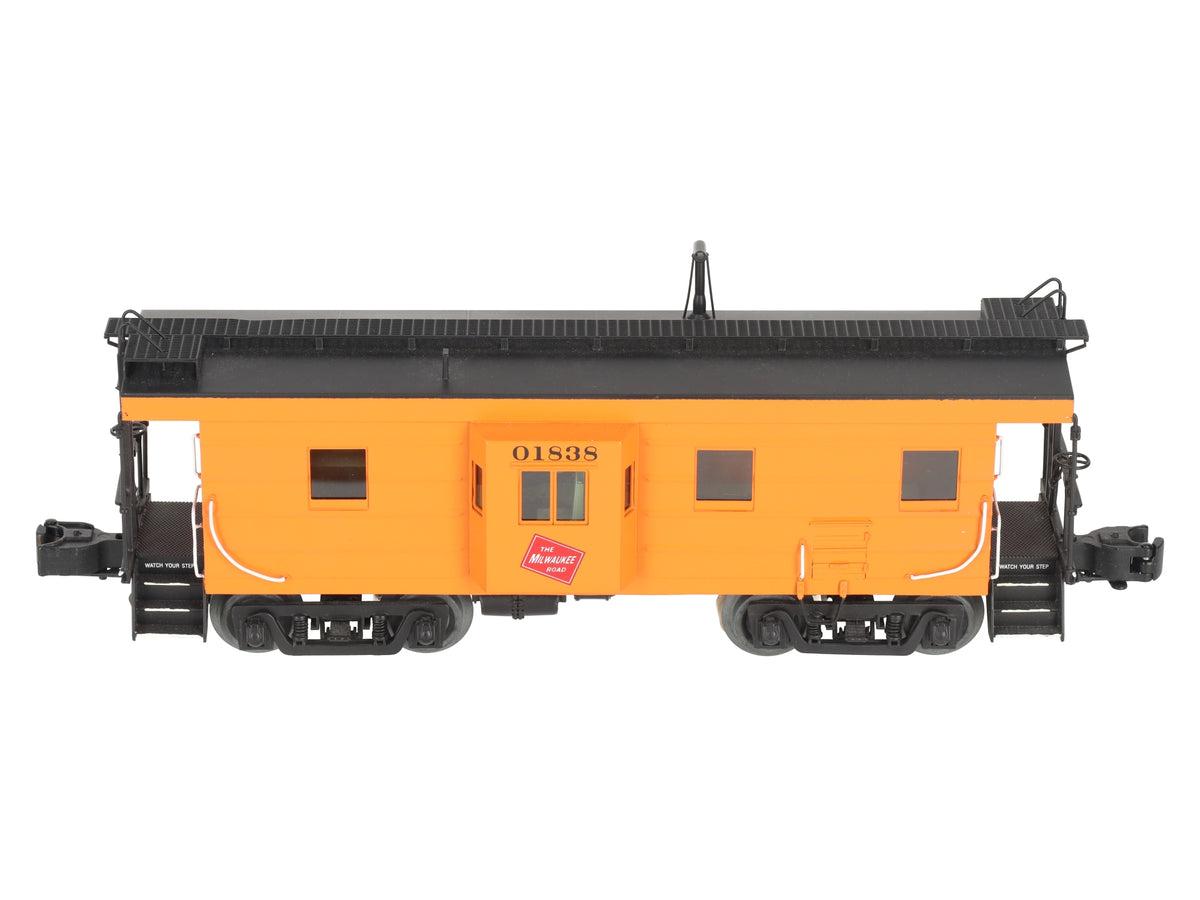 Weaver G2021L O BRASS Milwaukee Road Ribbed Side Brass Caboose #01838 (3-Rail) EX/Box