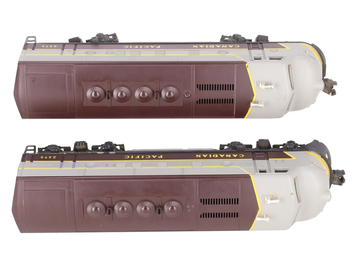Lionel 2373 Vintage O Gauge Canadian Pacific F3 AA Diesel Locomotive Set VG