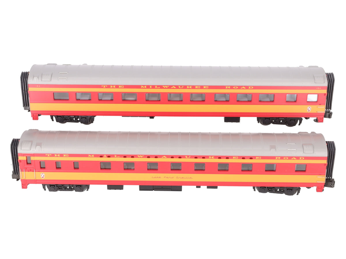 MTH 20-6652 O Milwaukee 70' Streamlined Slpr/Diner Passenger Cars (Set of 2) EX/Box