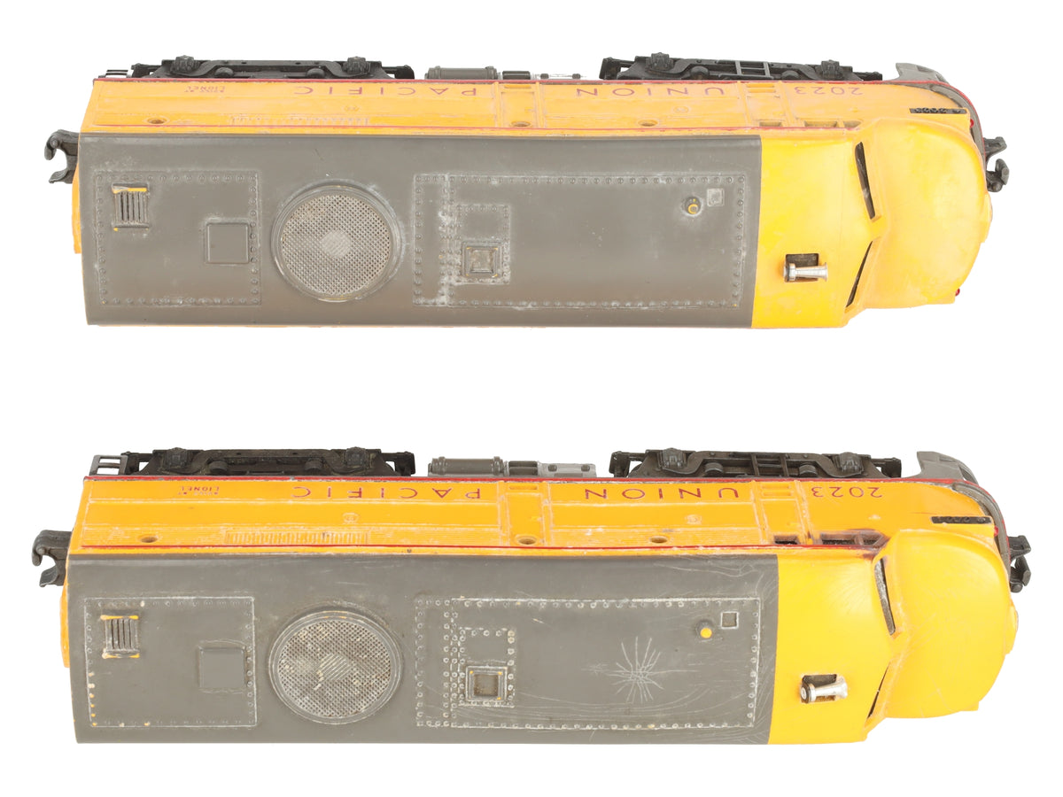 Lionel 2023 Vintage O Gauge Union Pacific Alco AA Diesel Locomotive Set