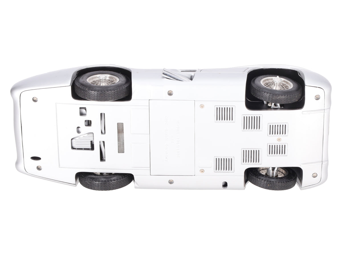 CMC M-044 1:18 Scale Mercedes-Benz W196R 54-55 Streamliner Body Diecast Model EX/Box