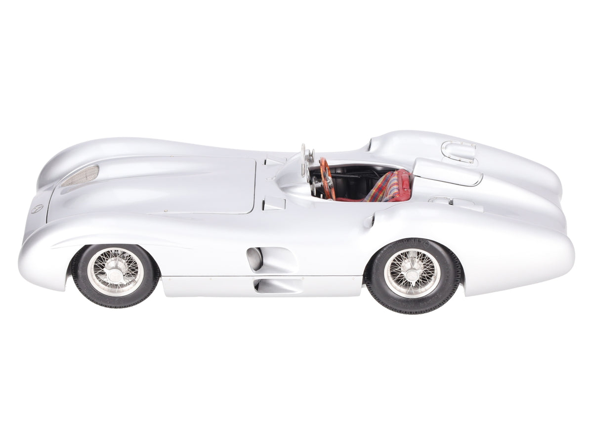 CMC M-044 1:18 Scale Mercedes-Benz W196R 54-55 Streamliner Body Diecast Model EX/Box