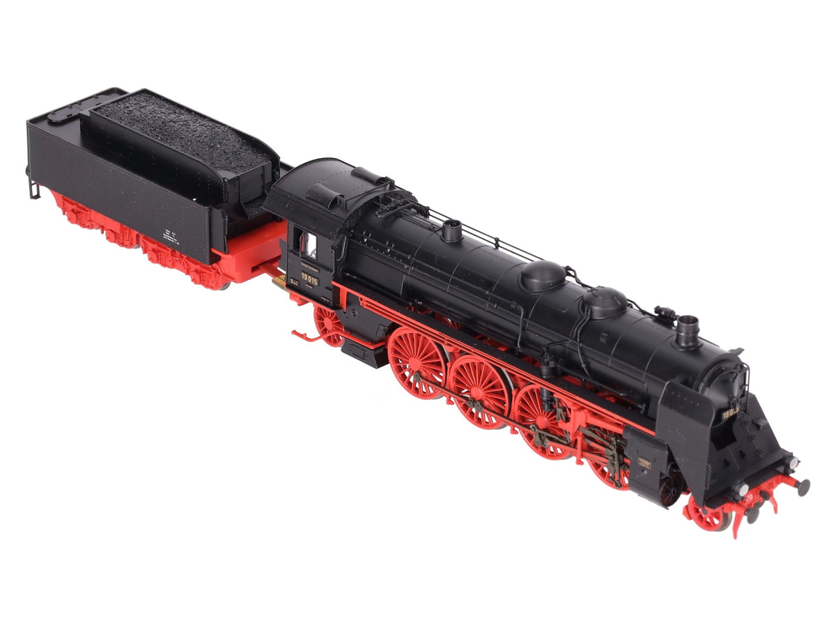 Gutzold 48330 HO Scale BR 19 2-8-2 Steam Locomotive w/ Tender #19015 EX/Box