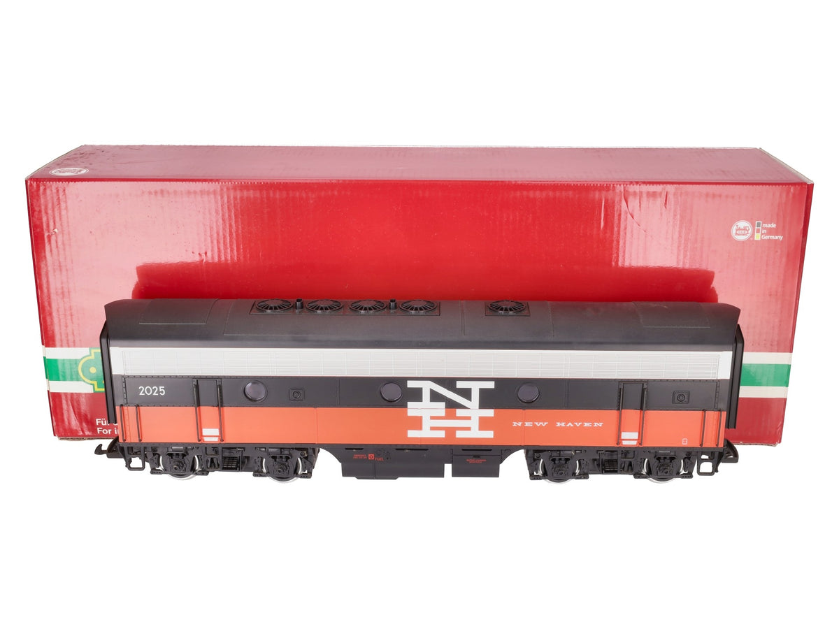 LGB 28582 G Scale New Haven F-7 B-Unit Non-Powered Diesel #2025 w/Sound EX/Box
