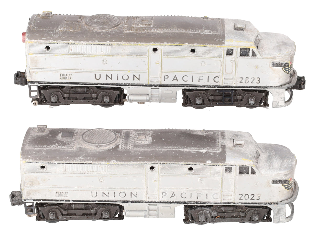 Lionel 2023 Vintage O Union Pacific Alco AA Diesel Locomotives - Silver & Gray/Box