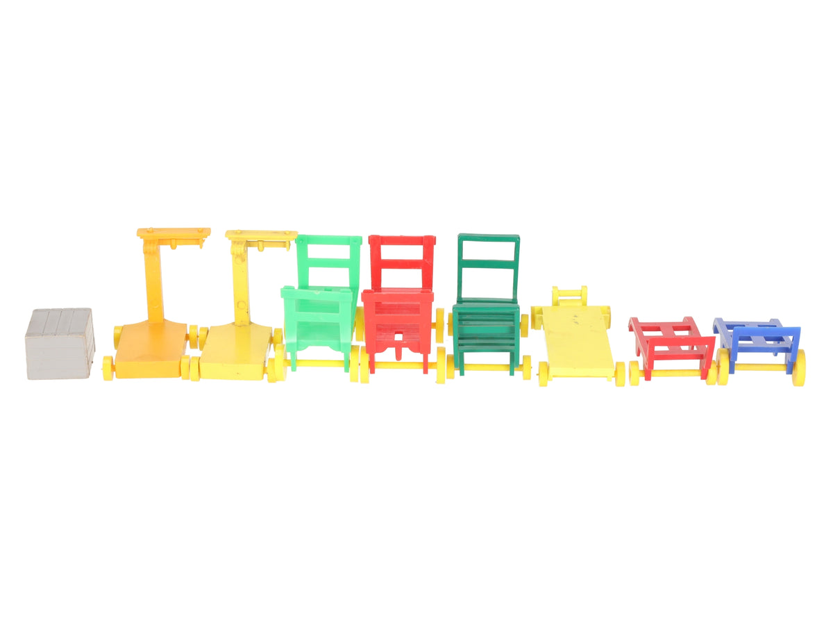 Marx Freight Terminal Accessories [8] EX