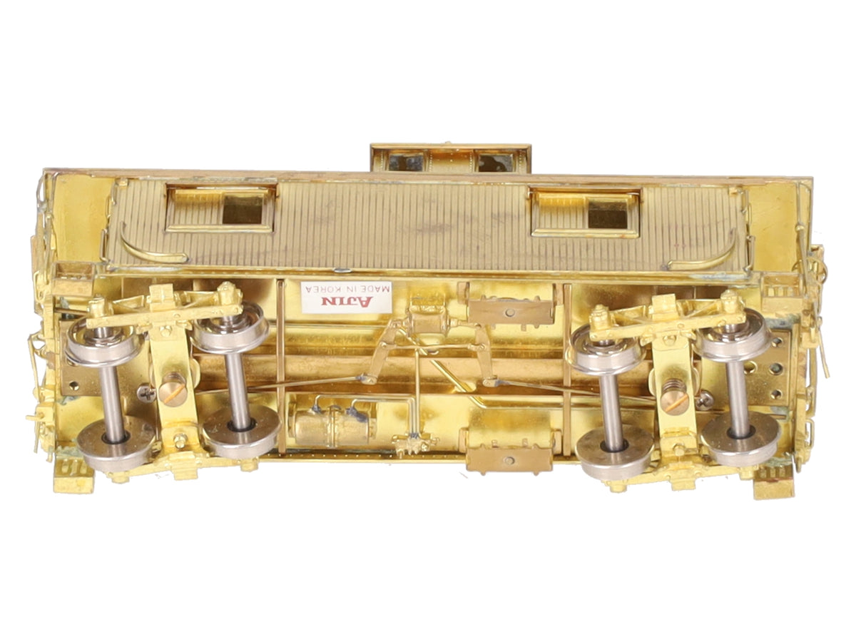 Overland OMI-1230 HO Scale BRASS Chesapeake & Ohio Wood Caboose 90657-90680 VG/Box