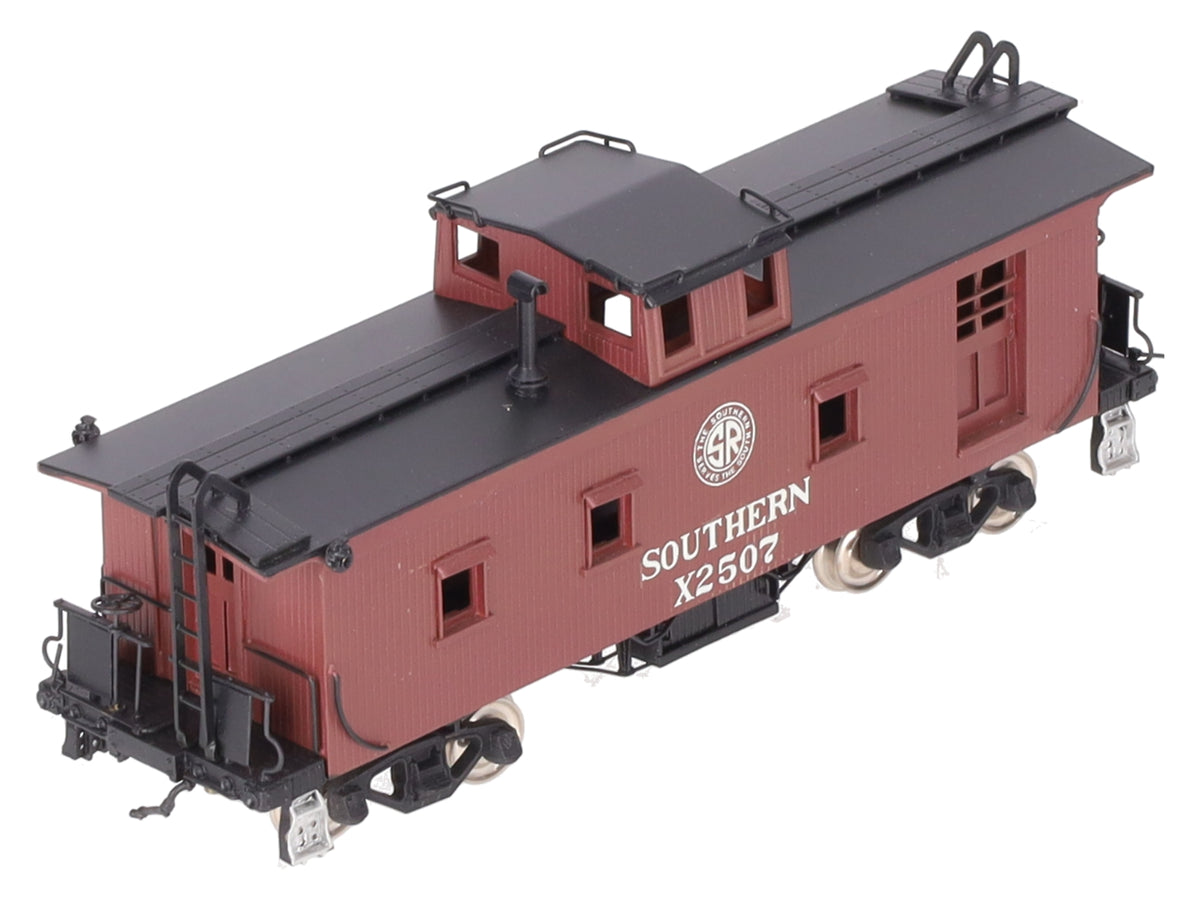 Pacific Fast Mail HO Brass Southern Railway Side Door Wood Caboose - painted/Box