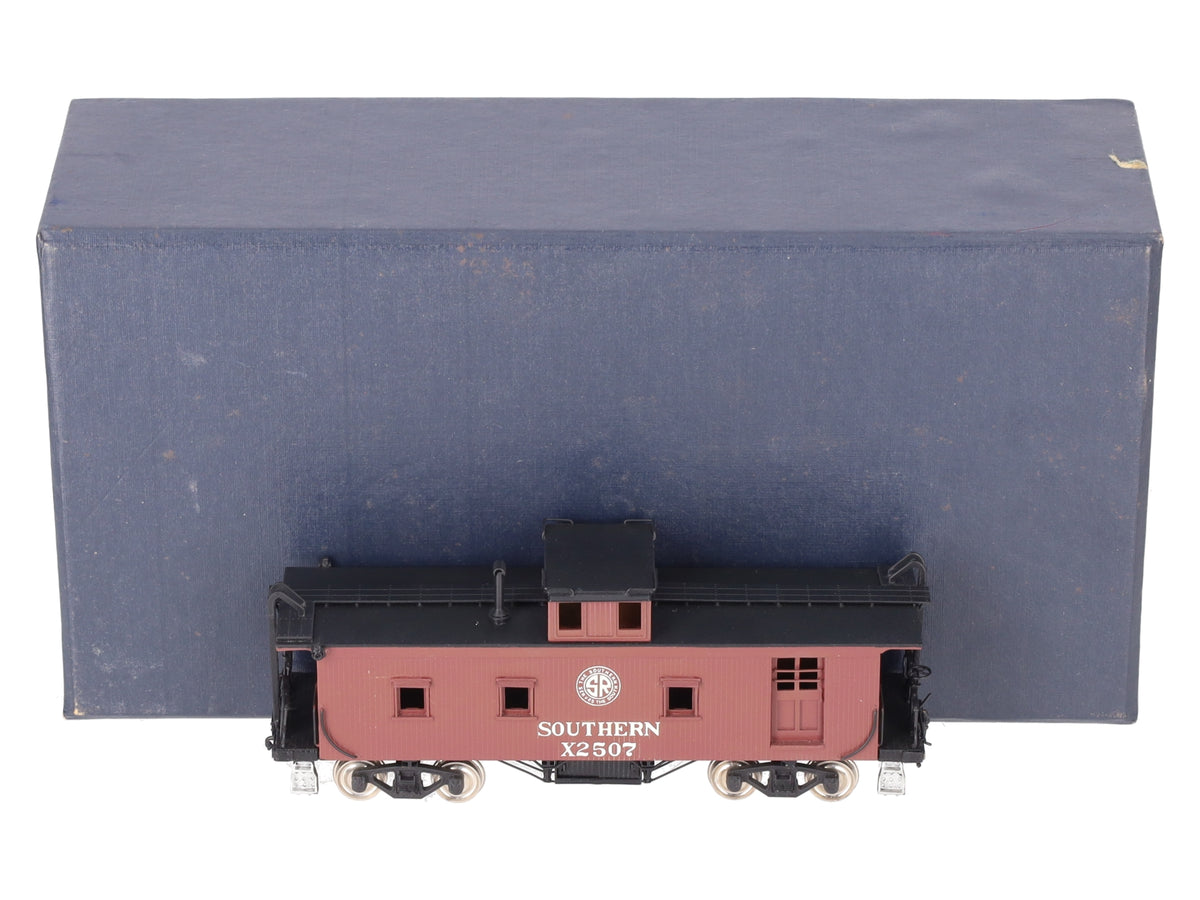 Pacific Fast Mail HO Brass Southern Railway Side Door Wood Caboose - painted/Box