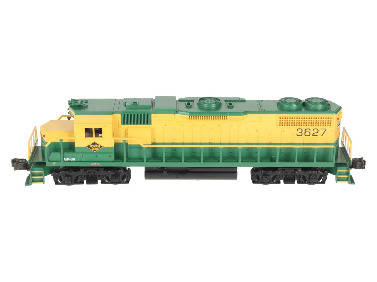 Williams GP38-213 O Gauge Reading GP38 Power W/ Horns #3627 LN/Box