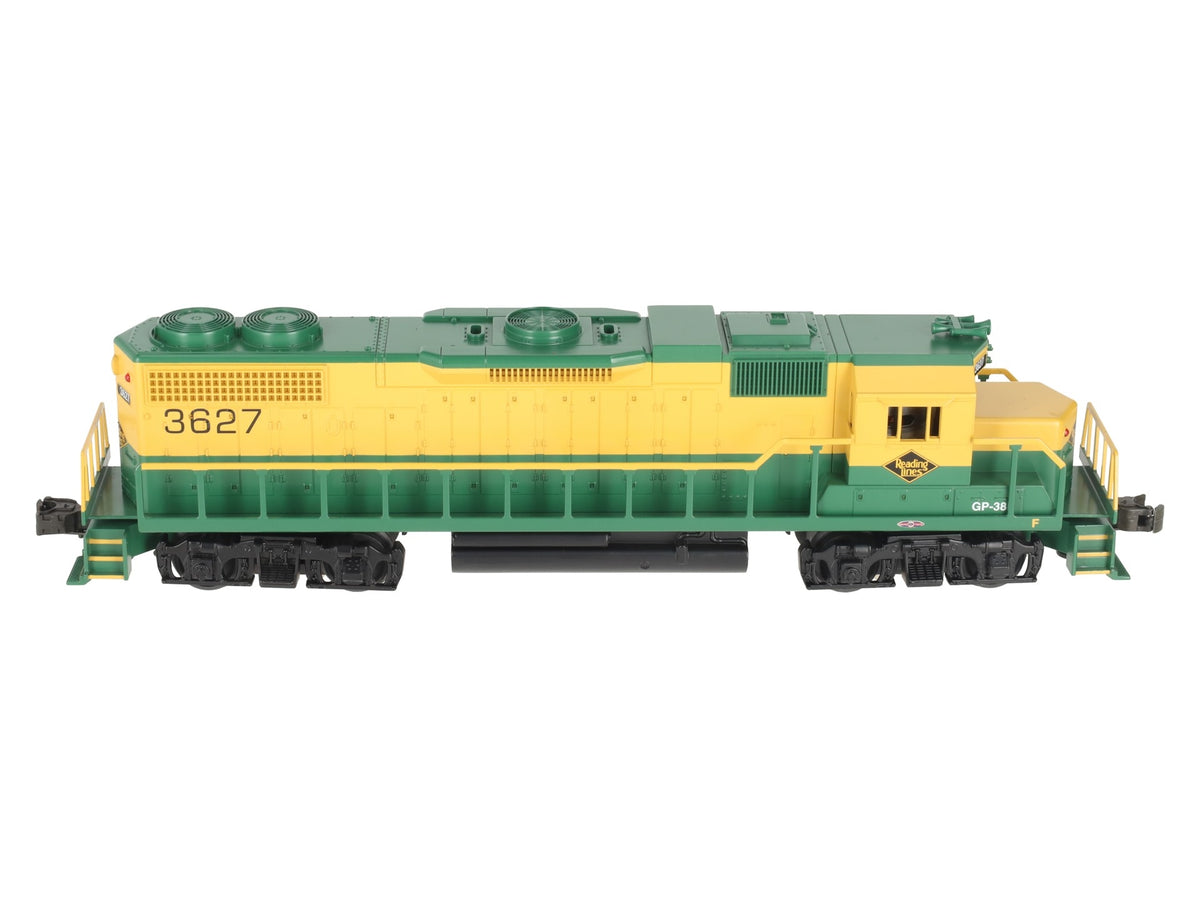 Williams GP38-213 O Gauge Reading GP38 Power W/ Horns #3627 LN/Box