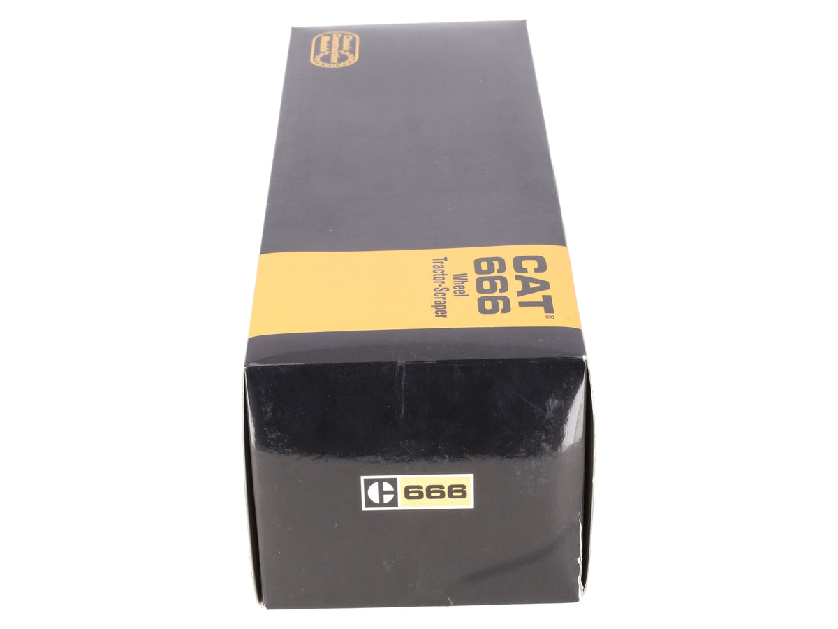 CCM 666 1:48 Scale Diecast Caterpillar Cat Wheel Tractor Scraper VG/Box