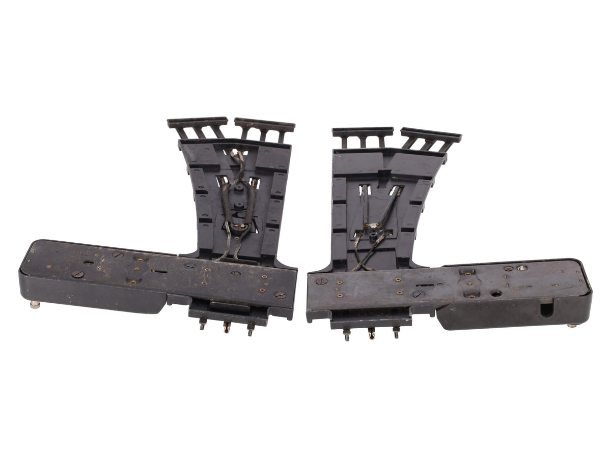 Lionel 731 Vintage O72 T-Rail Right & Left Hand Remote Switches (Pair)