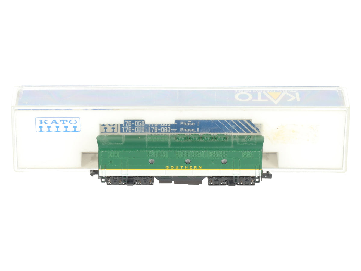 Kato 176-062 N Scale F3-B Phase I Southern Diesel Locomotive EX/Box