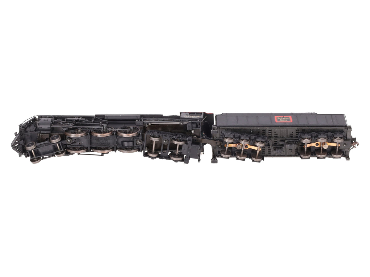 Broadway Limited HO Custom CB&Q Steam Locomotive And Coal tender w/DCC #3004