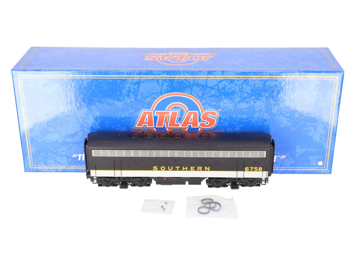 Atlas 30138105 O SOU Early Phase 1 3-Rail F-7 Diesel Locomotive #6758 LN/Box