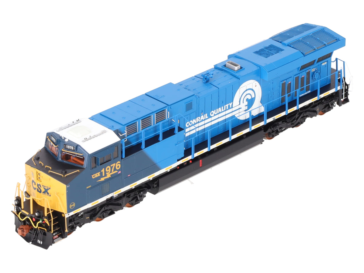 Scale Trains SXT39907 GE ES44AH CSX Diesel Locomotive #1976 LN/Box
