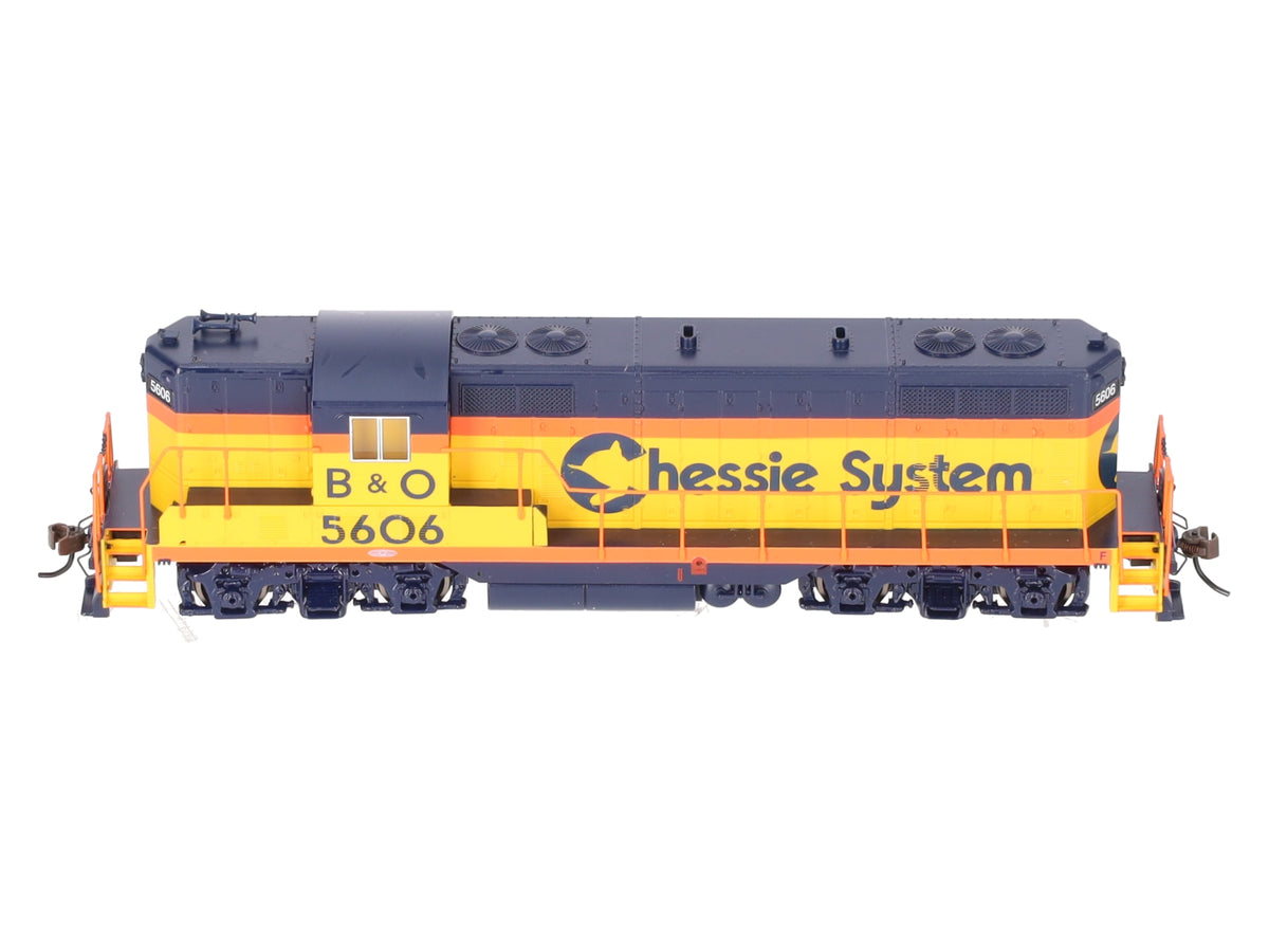 Bachmann 62403 HO Chessie System GP7 Diesel Locomotive #5606 w/ DCC