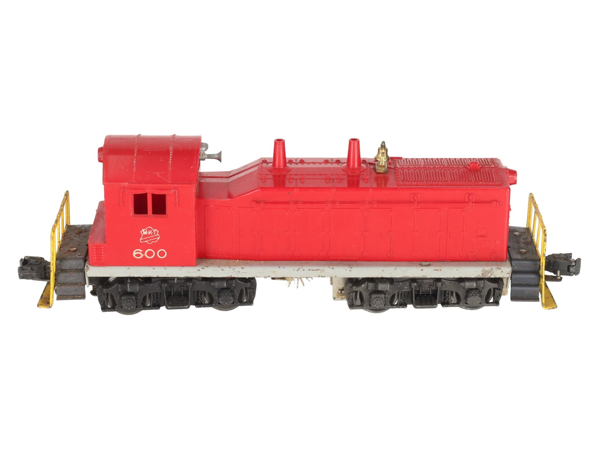Lionel 600 Vintage O MKT NW-2 Diesel Locomotive w/Yellow Handrails