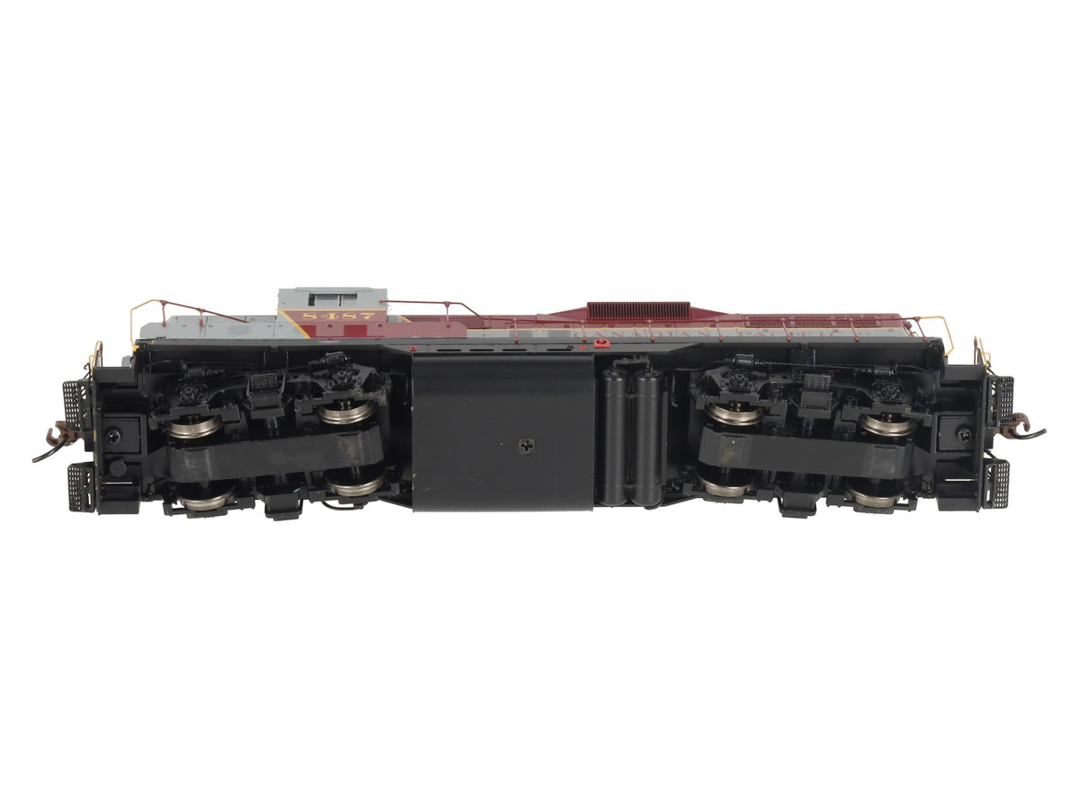 Athearn G78286 HO Canadian Pacific GP9 Diesel Locomotive #8487 w/DCC & Sound LN/Box