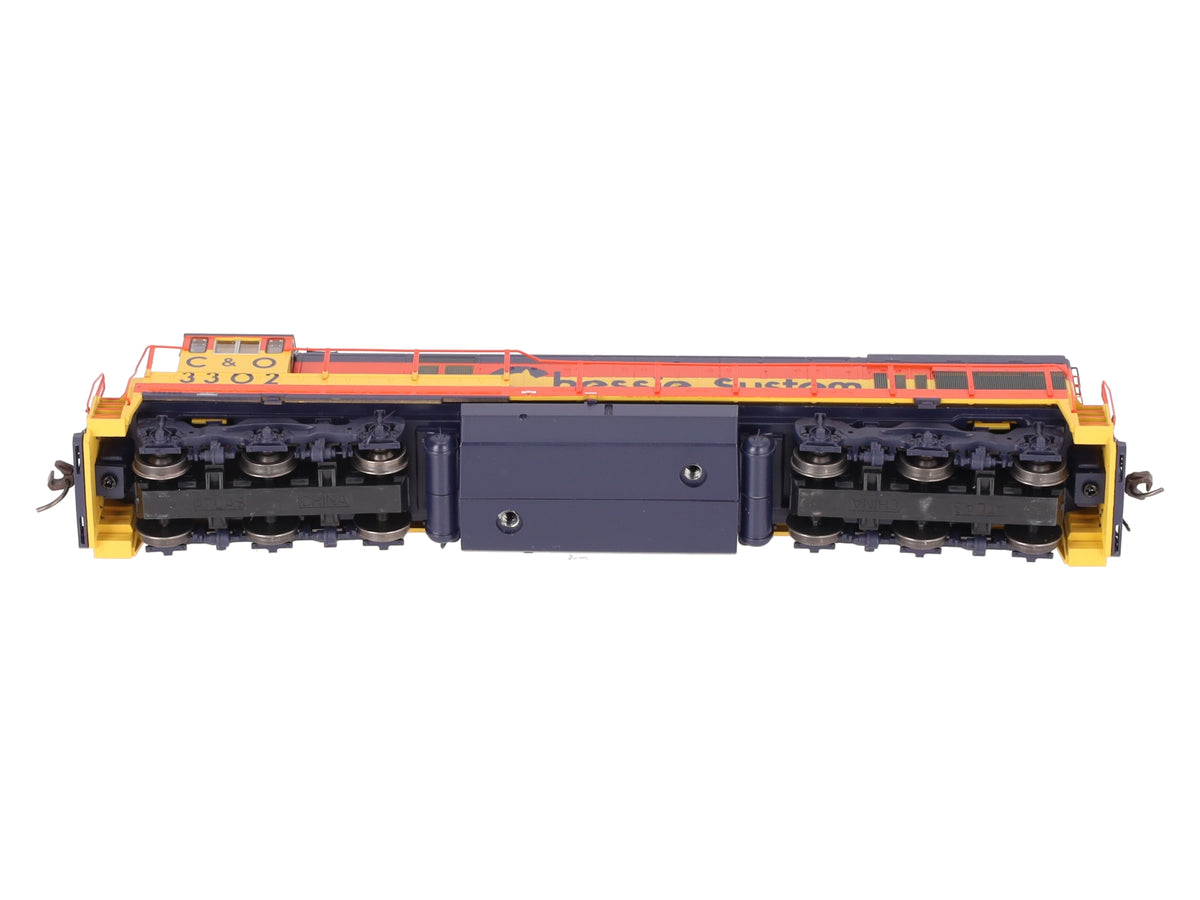 Atlas 10003922 HO Chessie System U30C Diesel Locomotive with DCC & Sound #3302 NIB