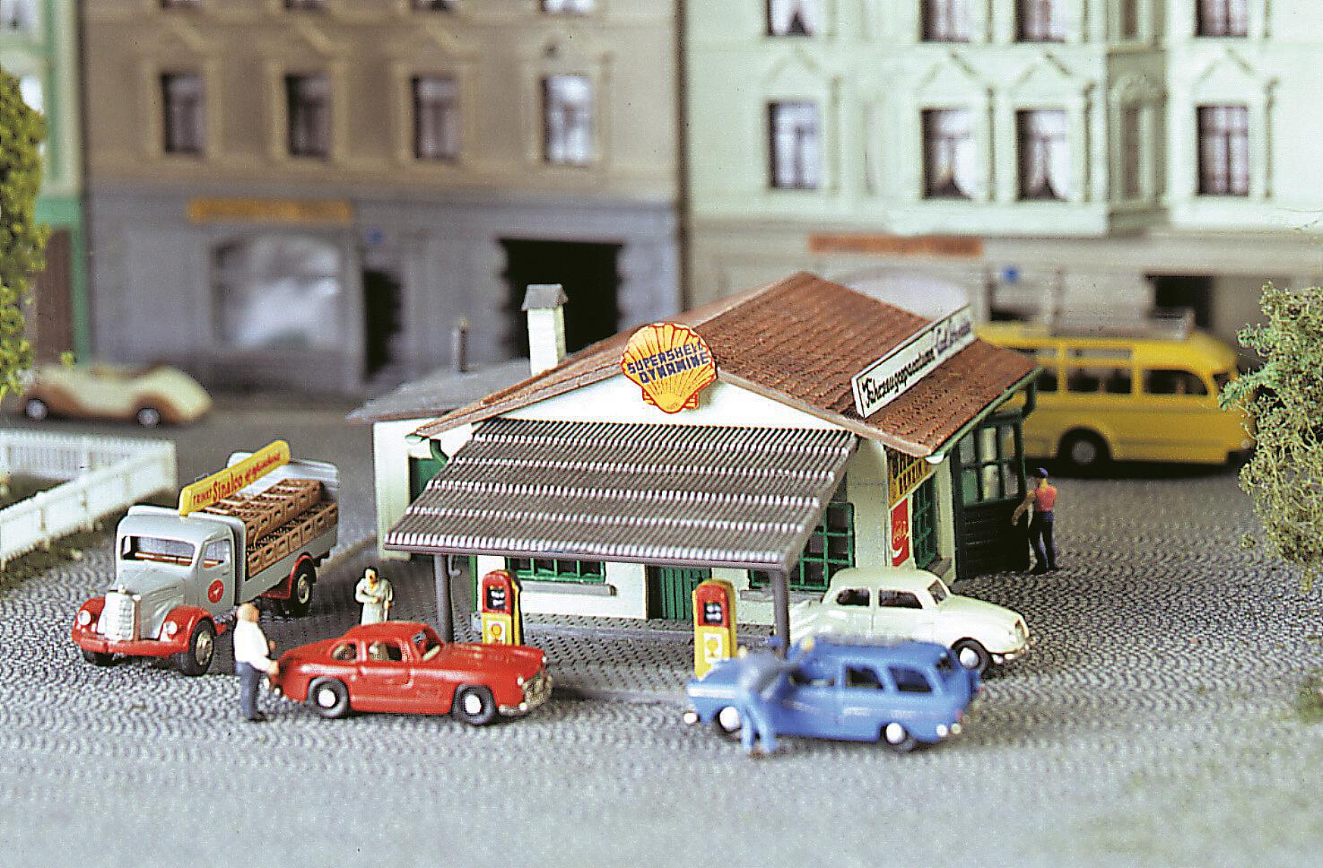 Faller 232542 N Shell Gas Station Building Kit