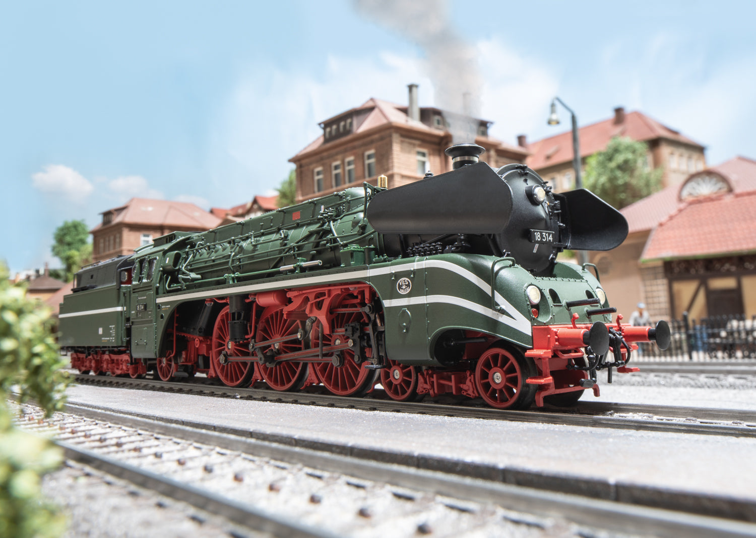 Marklin 39029 HO GDR Class 18.3 Steam Locomotive #18 314