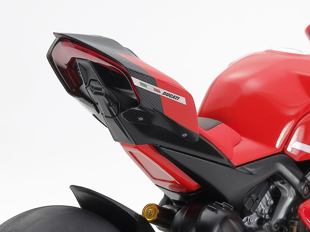 Tamiya 14143 1:12 Ducati Superleggera V4 with Racing Kit