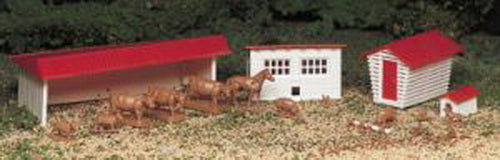Bachmann 45152 HO Plasticville Farm w/Animals Building Kit