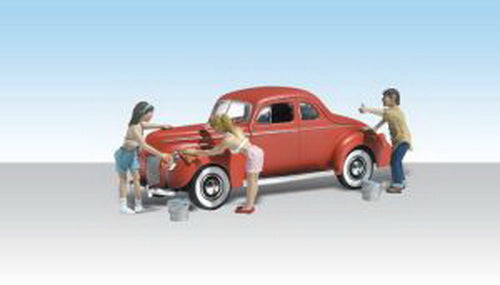 Woodland Scenics AS5533 HO Scale AutoScenes Suds & Shine