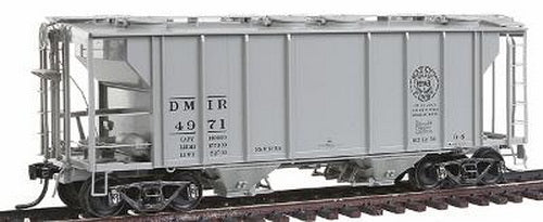 Kadee 8646 HO Duluth, Missabe & Iron Range PS2 2-Bay Covered Hopper #4971