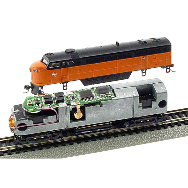 MRC 1660 N DCC Decoder with Sound - Snap-In Fits Life-Like C-Liner