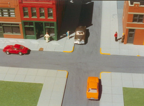 Smalltown USA 699-7000 HO Scale City Sidewalks Kit (Pack of 6)