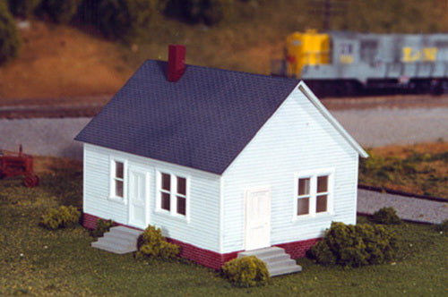 Rix Products 628-0201 HO Scale Maxwell Avenue House Plastic Building Kit
