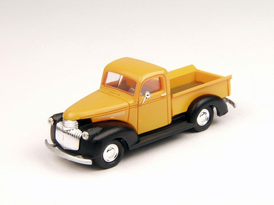 Classic Metal Works 30269 HO Mini Metals Chrome Yellow 41/46 Chevy Pickup Truck