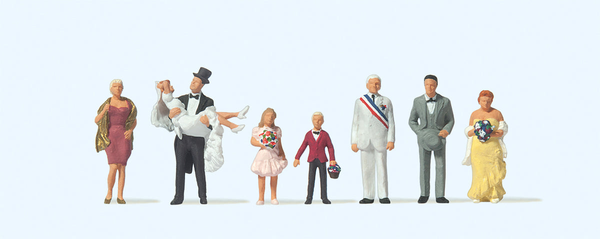 Preiser 10790 HO Wedding Couple and Guests Figures (Set of 8)