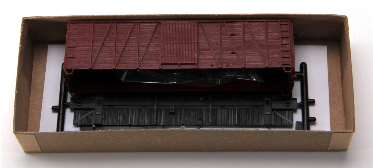 Accurail 4100 40' wd Box wd dr/end undc