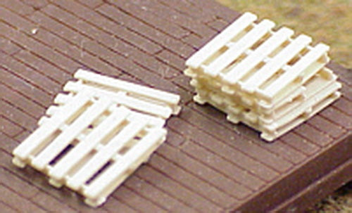 AM Models 501-12 HO Skids & Pallets (Pack of 12)