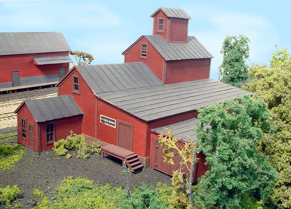 Branchline Trains 692 HO George A. Nickel's Milling & Feed Supply Laser-Cut Kit