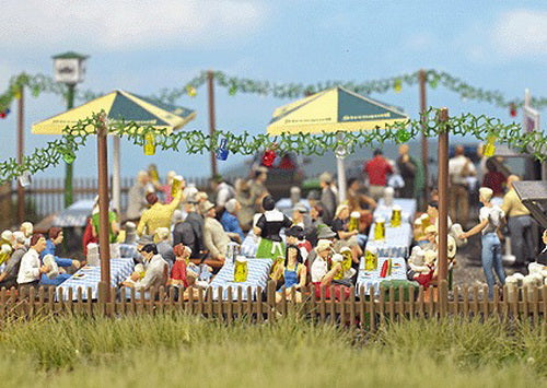 Busch 1046 Beer Garden Set