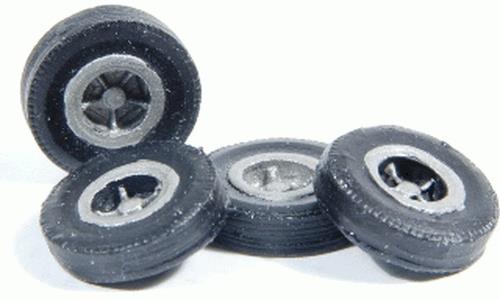 Durango Press 91 HO Large Truck Tires with Rims (4)