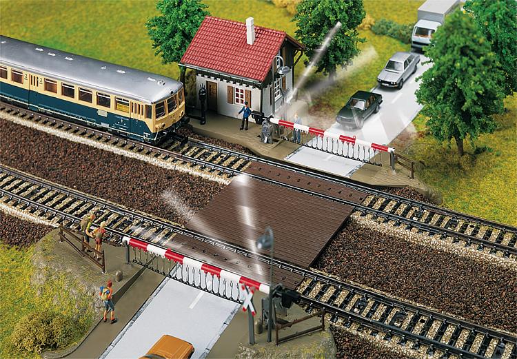 Faller 120174 Grade crossing w/gates