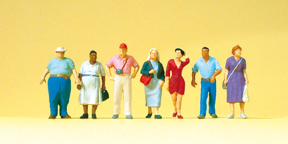 Preiser 10548 HO Passers-By Figures (Set of 7)