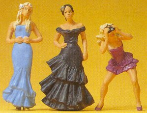 Preiser 45043 G Wedding Guests Figures (Set of 3)