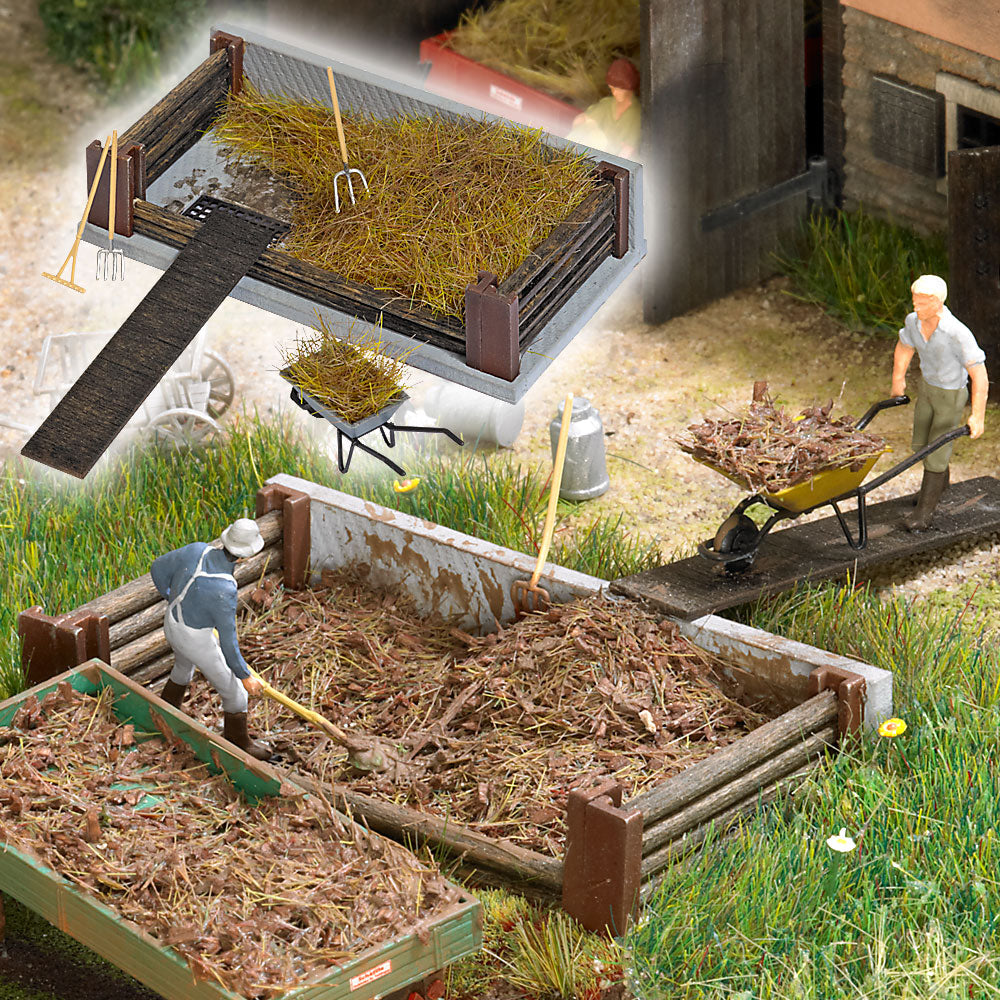 Busch 1526 Compost Pile