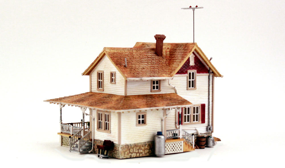 Woodland Scenics BR5046 HO Built-&-Ready Corner Porch House Assembled Building