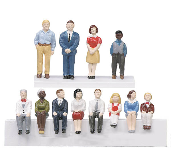 MTH 30-11029 O Scale Women Men Children Standing & Seated Set #2(Set of 12)