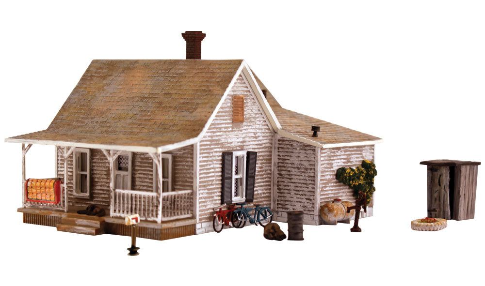 Woodland Scenics BR4933 N Built-&-Ready Old Homestead Building W/LED Lighting
